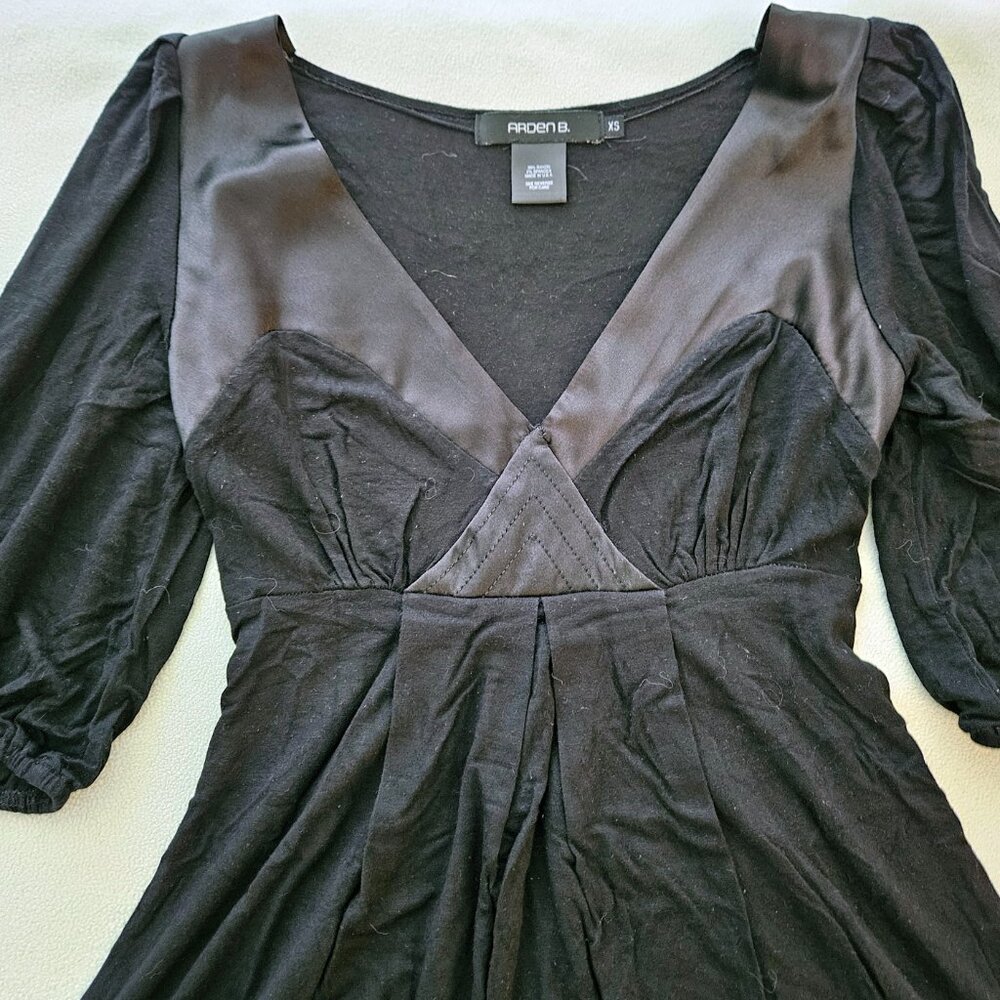 Black Tunic V-neck Empire Waist 3/4 Sleeve Vintage Arden B (late 90s) Size XS